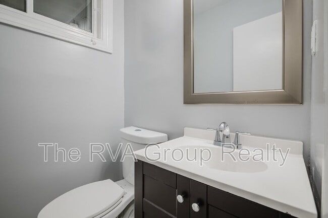 Building Photo - 4930 Bethlehem Rd