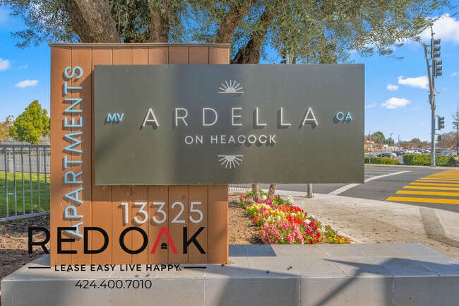 Building Photo - 13325 Heacock St