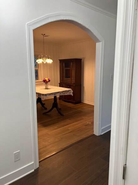 Building Photo - 24906 Lambs Meadow Rd