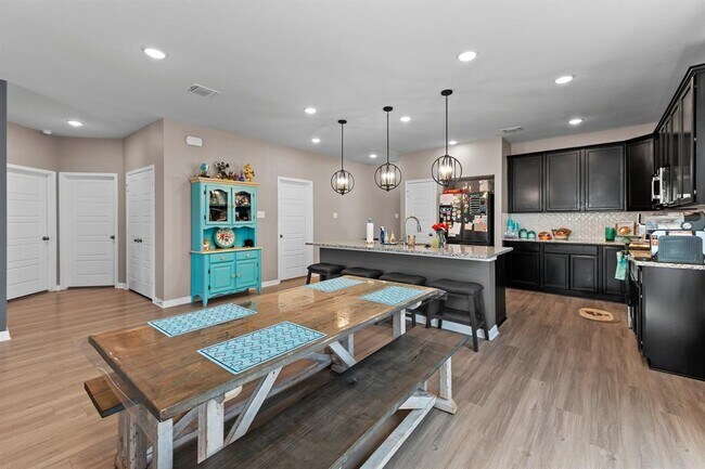 Building Photo - 121 Lazy Lizzy Rd