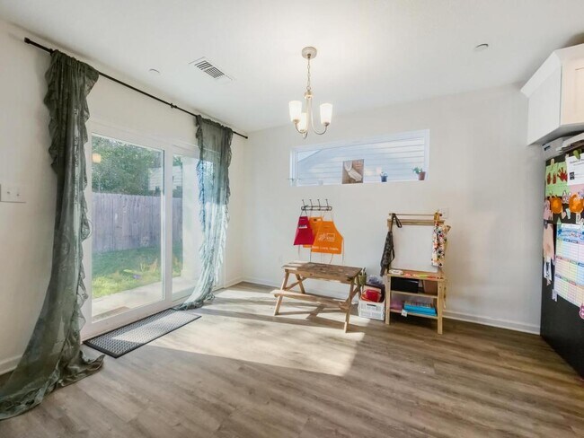 Building Photo - 11376 Camden Ct Cir
