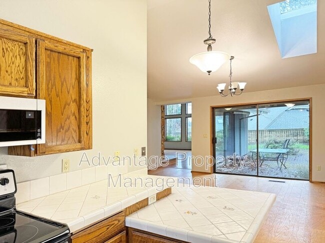 Building Photo - 3698 NW Oleander Pl