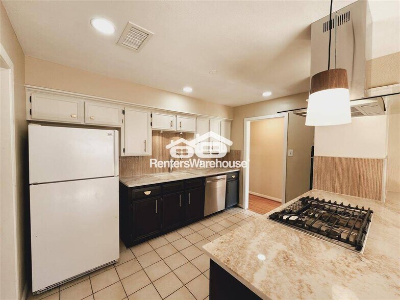 Building Photo - 9506 Carousel Ln