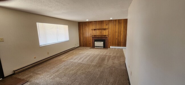 Building Photo - 2253 Turquoise Dr