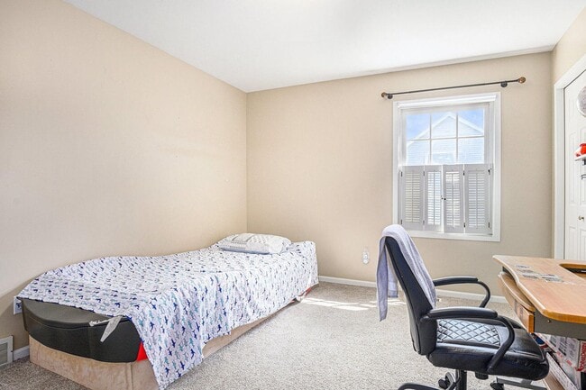 Building Photo - 7471 St George Cir