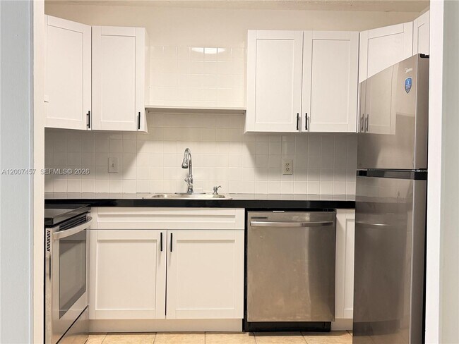 Building Photo - 3215 NW 102nd Terrace