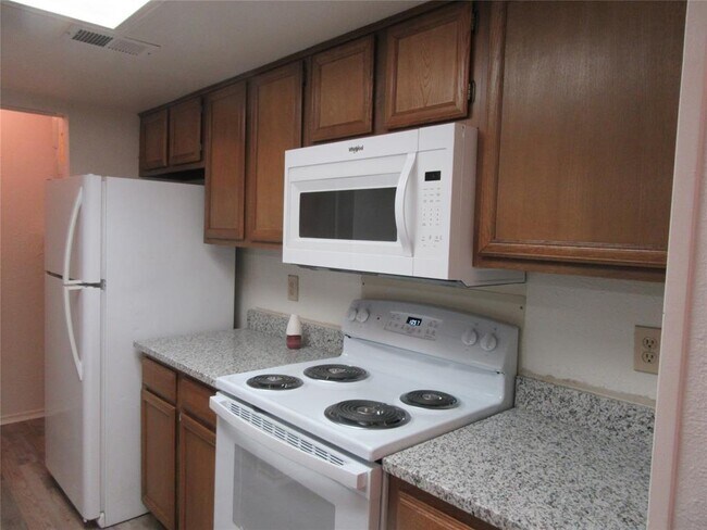 Building Photo - 11311 Audelia Rd