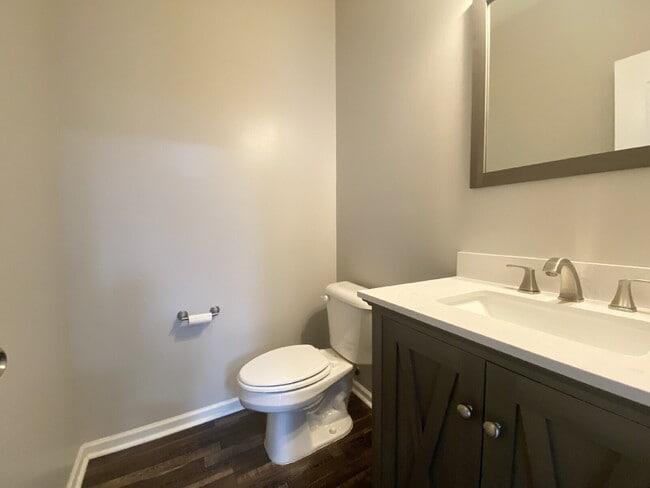 Building Photo - Three Bedroom Home with fenced-in Backyard oasis!