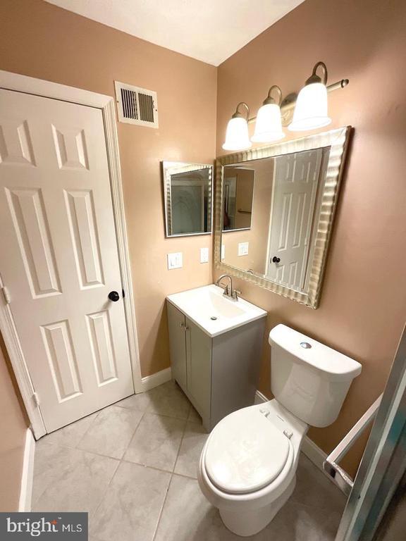 Building Photo - 404 Potomac Hills Dr