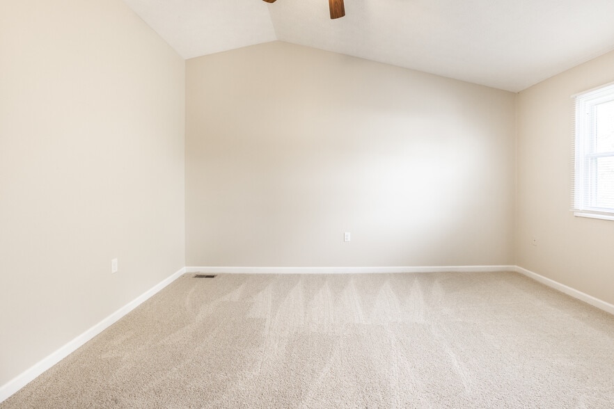 Building Photo - 6130 Bethesda Way