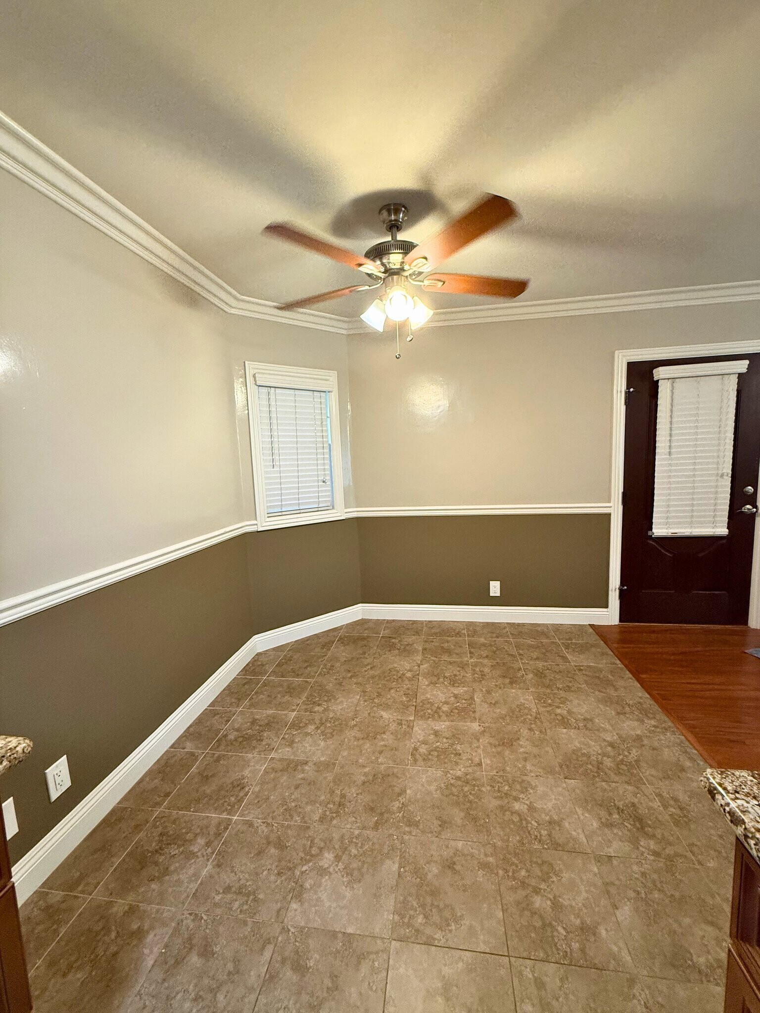 Building Photo - 276 S Sierra Madre Blvd