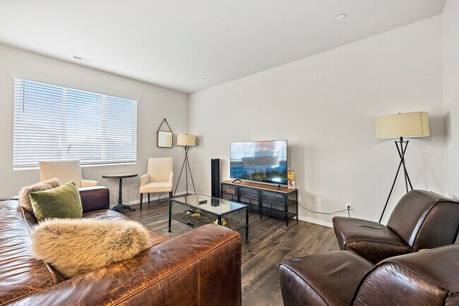 Building Photo - 10715 186th St Ct E