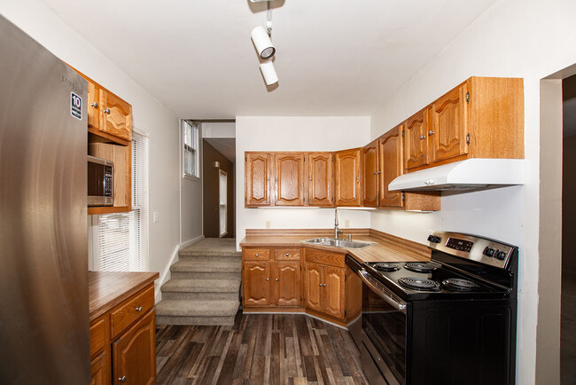 Kitchen - 315 9th St