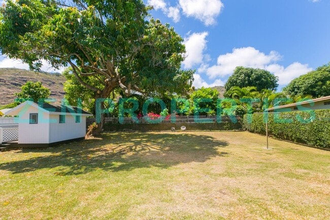 Building Photo - a 3 bdrm, 1.5 bath home for rent in Niu Valley
