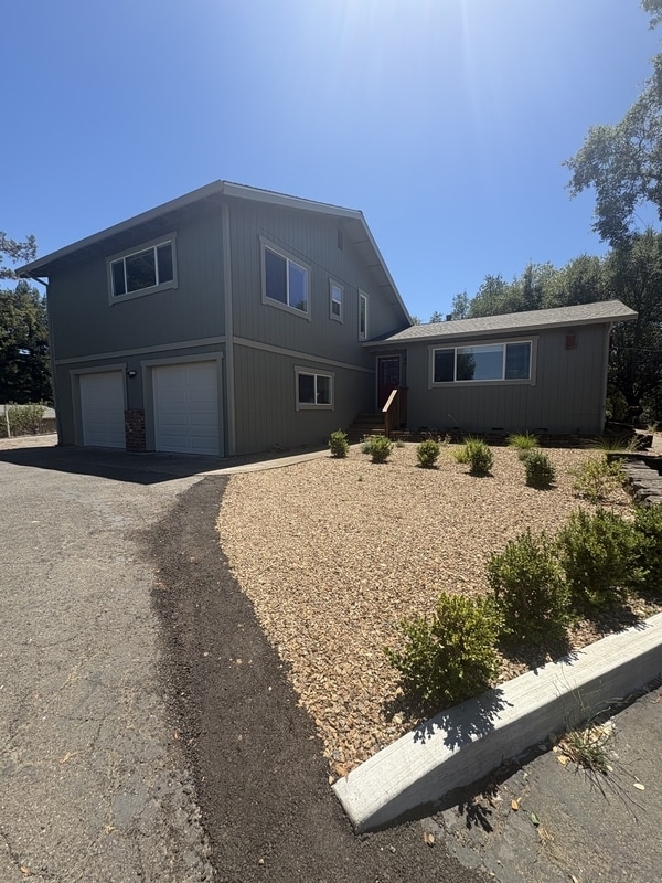 Building Photo - 1776 Meda Ave