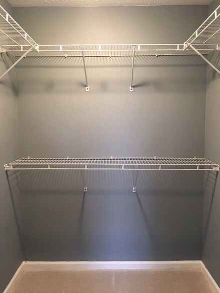 Building Photo - 155 N Timber Dr