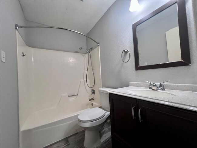 Building Photo - 9 N Deerfoot Cir