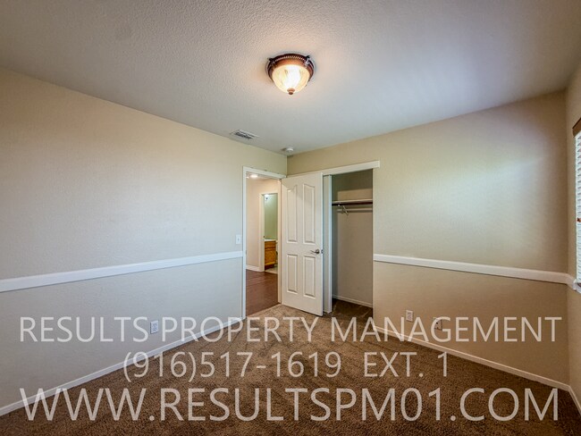 Building Photo - 208 Stavros Ct