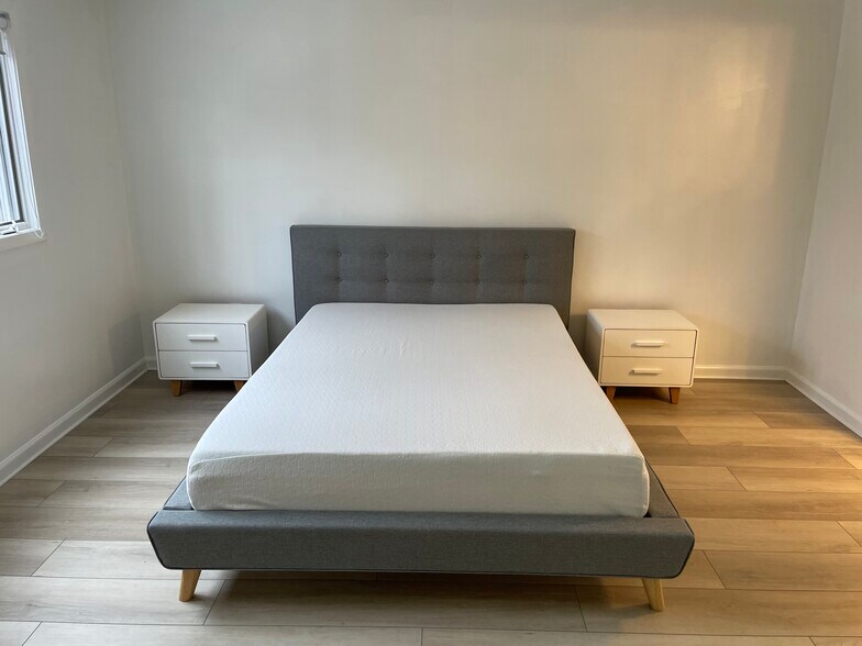 Building Photo - 43 Adams St