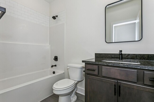Building Photo - 5115/17 S Chase Ave