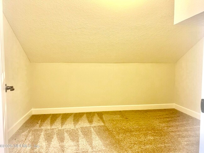 Building Photo - 242 Orchard Ln