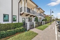 Building Photo - 4546 NW 83rd Ave