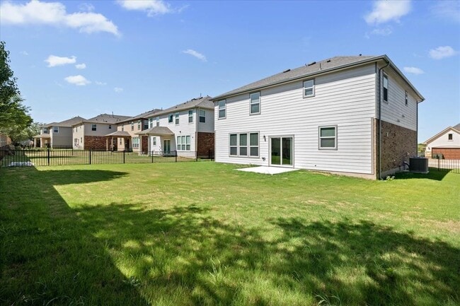 Building Photo - 808 Desaix Dr