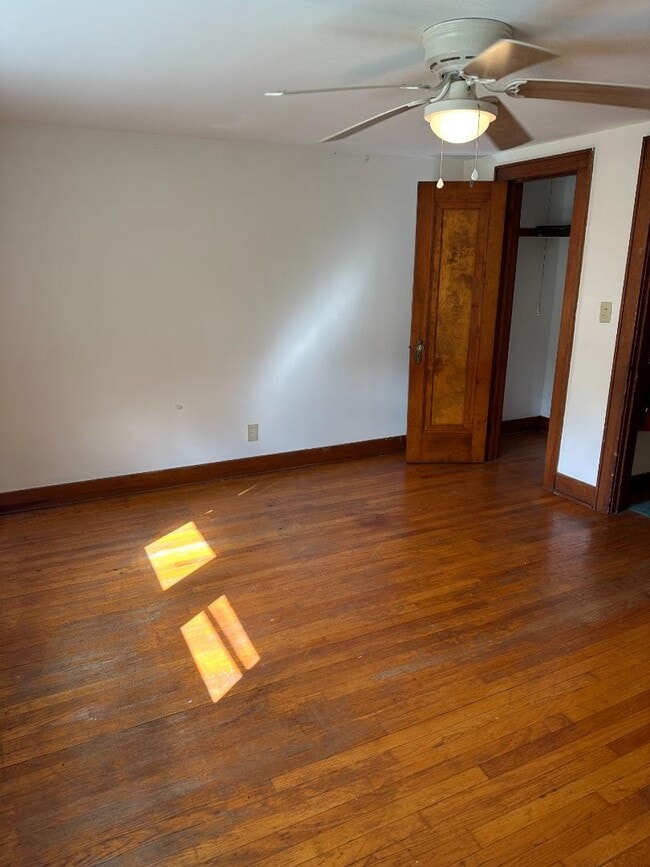 Building Photo - 2079 US-9W