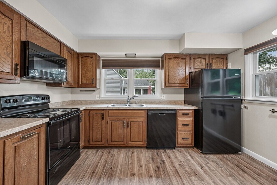 Kitchen - 2539 Vernon Ct SE