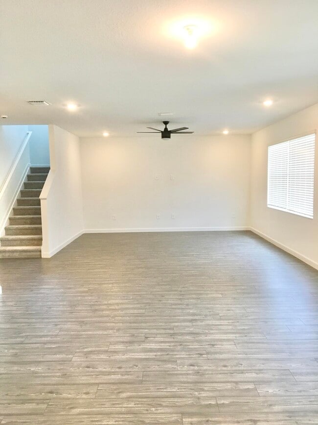 Building Photo - 12226 SW Roma Cir