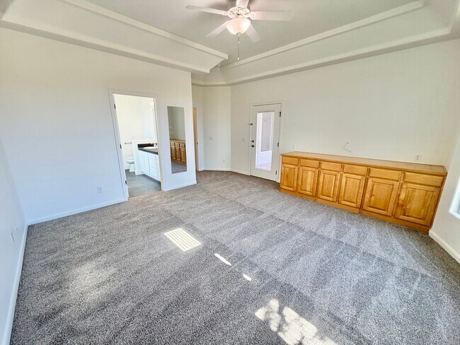 Building Photo - 1536 N Sage Dr