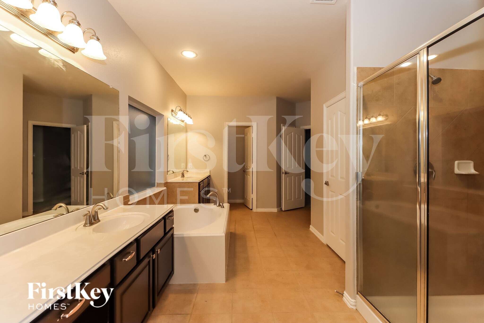 Building Photo - 2807 Angela Way Dr