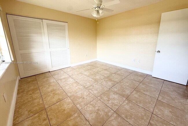 Building Photo - 7711 SW 56th St