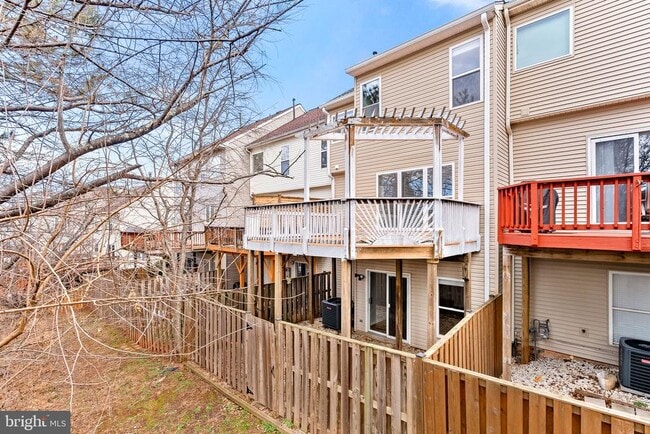 Building Photo - 20905 Sandstone Square