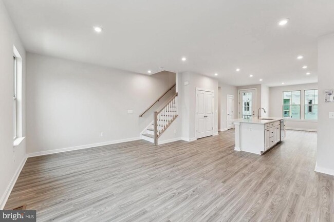 Building Photo - 1171 Herndon Pkwy