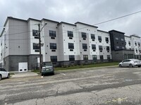 Building Photo - 100 Jackson Ave