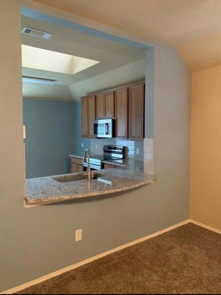 Building Photo - 3321 Truman St