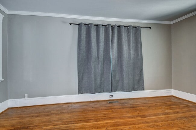 Building Photo - FOR RENT  - NORFOLK / ODU AREA
