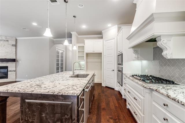 Building Photo - 917 Snyder Dr