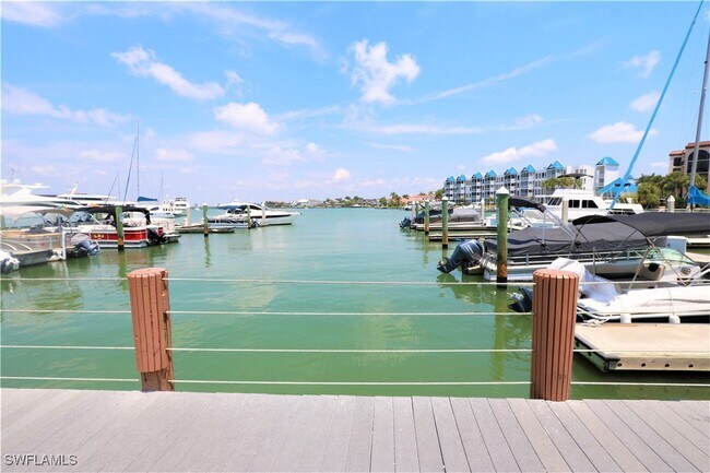 Building Photo - 1023 Anglers Cove