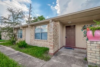 Building Photo - 3906 Quiet Pl Dr