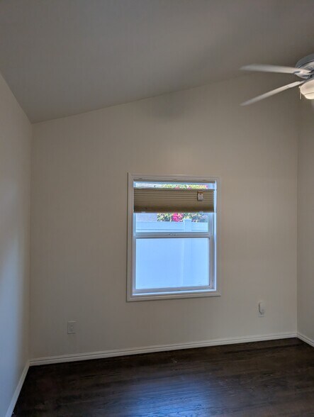 Unit B - 2nd Bedroom Window 1 - 5011 Stacy St