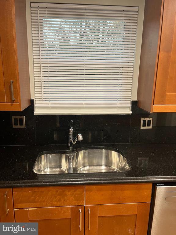 Building Photo - 5809 Gwynndale Pl