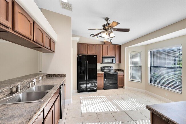 Building Photo - 4924 Raylene Way