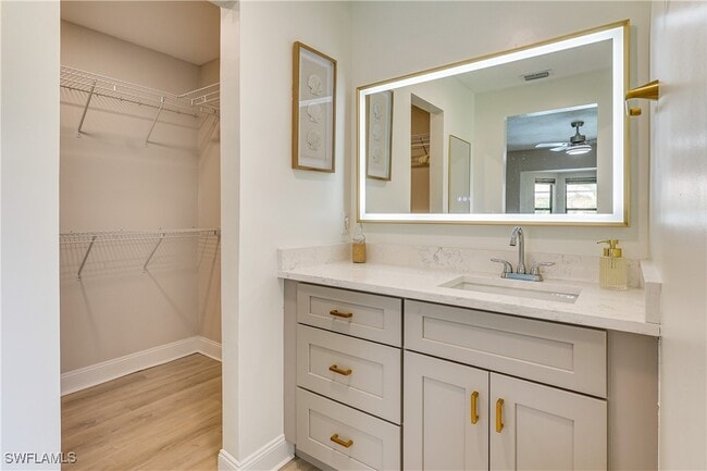 Building Photo - 6030 Perthshire Ln