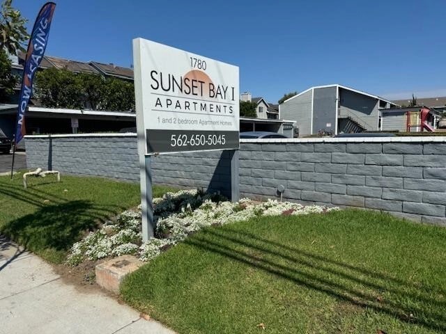 Building Photo - Sunset Bay I Apartments