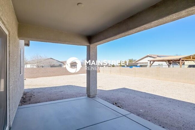 Building Photo - 5011 E Fishhook Ct