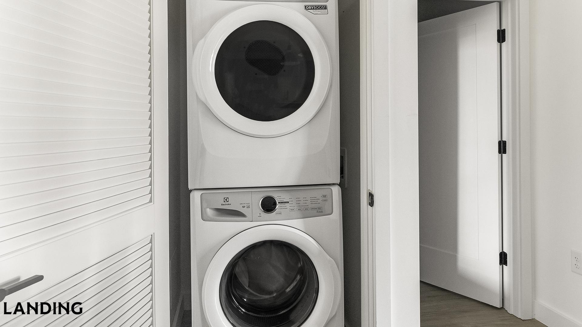 Building Photo - 1007 S Mint St