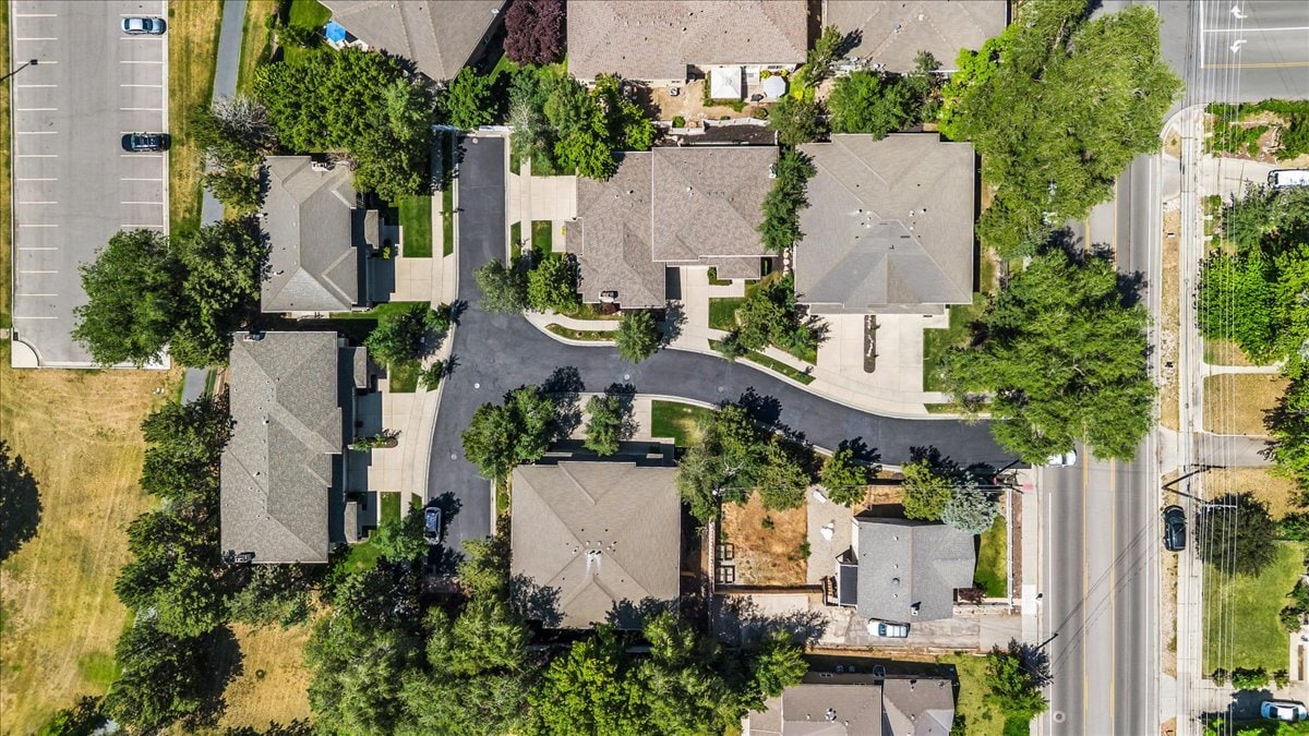 Building Photo - 685 E Union Pines Ct