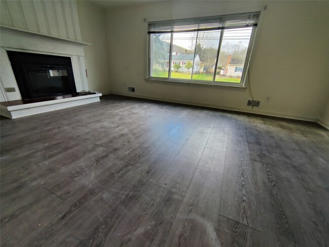 Building Photo - 809 Murray Hill Rd